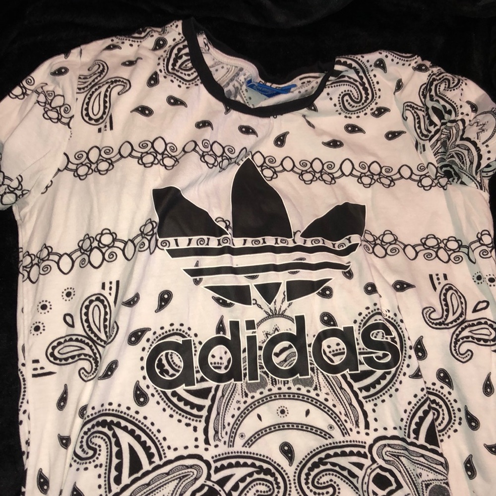 Adidas tee